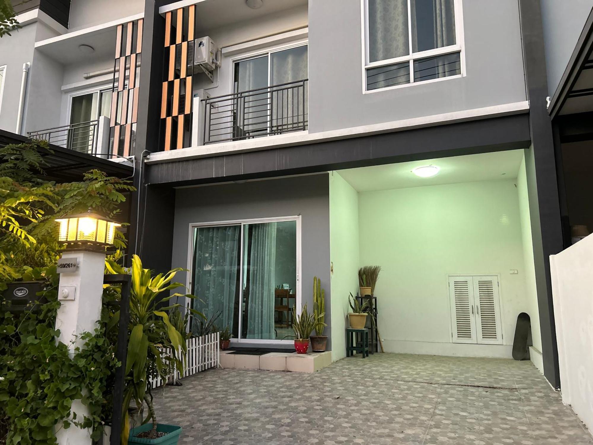 ไนซ์สเตย์ เฮาส์ แอทคลองสาม รังสิต คลองหลวง ปทุมธานี Nice Stay House At Khlong Sam - Rangsit - Khlong Luang - Phathumthani Ngoại thất bức ảnh